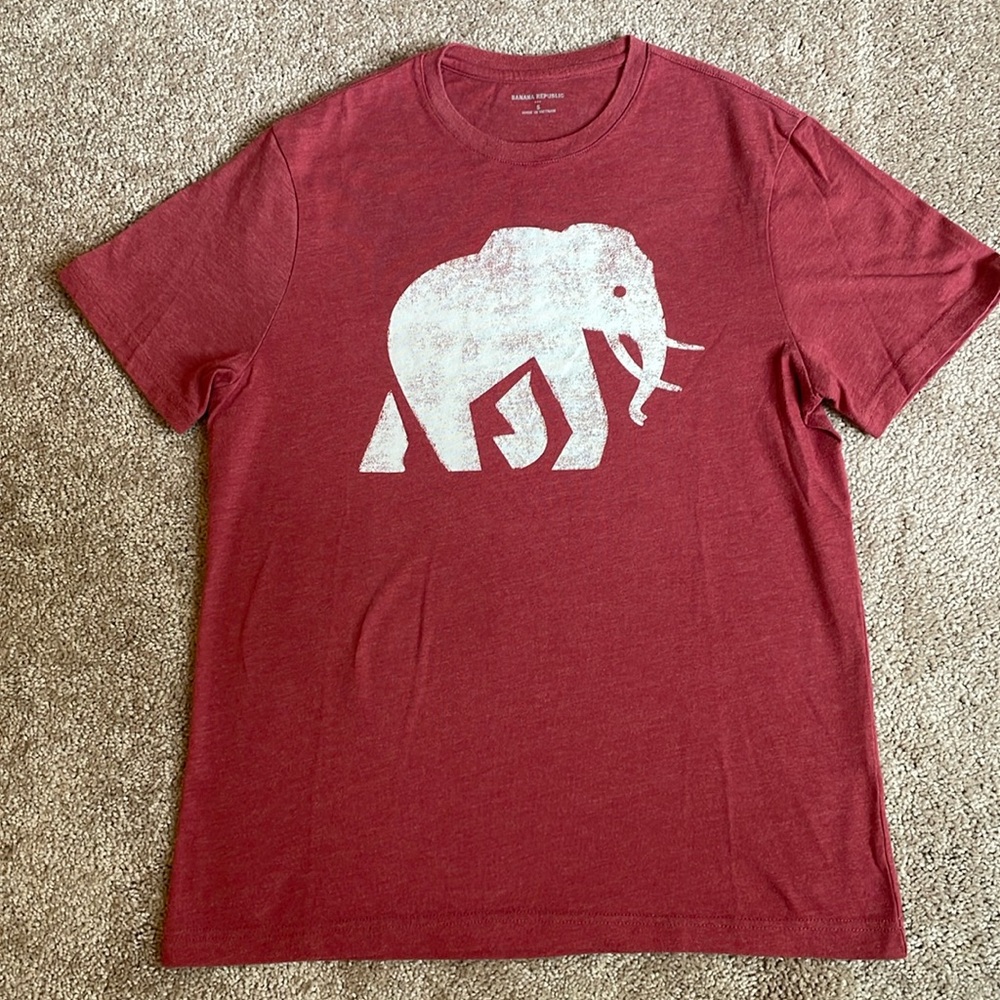 Banana Republic Elephant Graphic T-Shirt